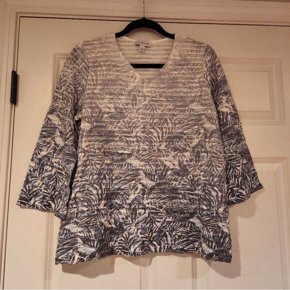 Kim Rogers blue and white textured leaf print blouse M - Picture 1 of 4